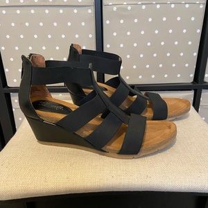 Eurosoft strappy wedge sandals